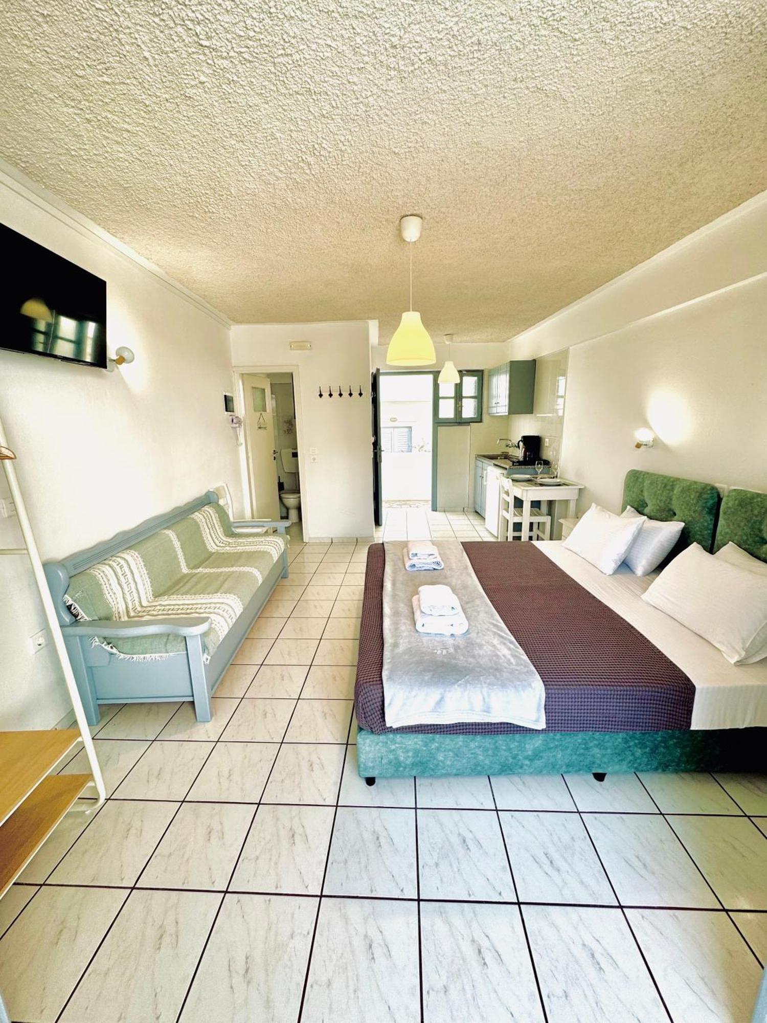 Zacharakis Aparthotel 2*