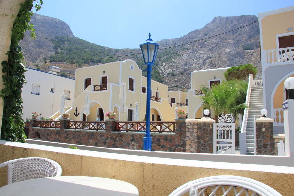 Zacharakis 2* Kamari (Santorini)