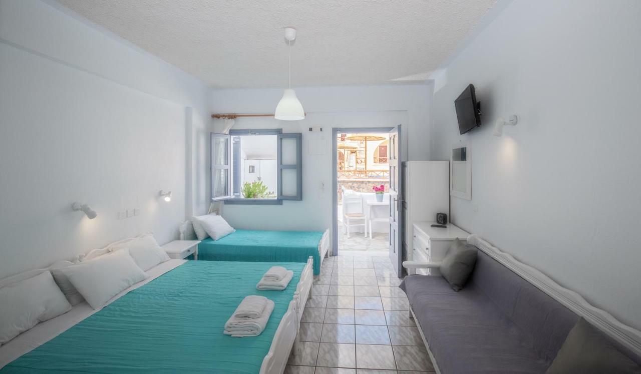Zacharakis Kamari (Santorini)